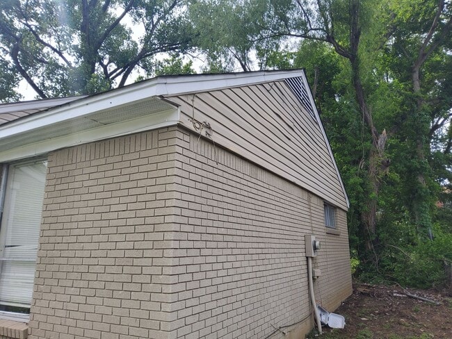 Photo - 2771 Northmeade Ave