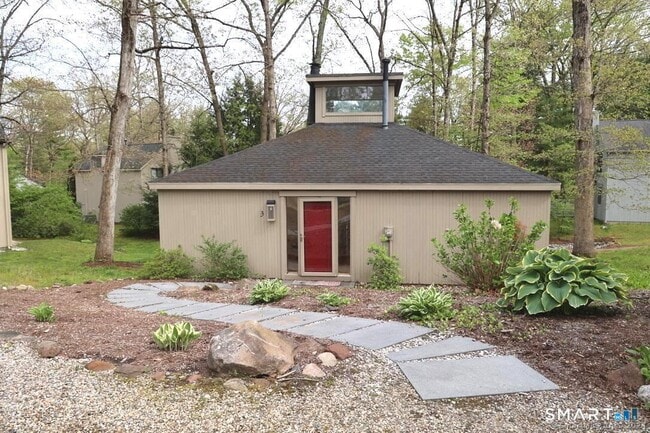 Building Photo - 3 Edgewood Cir