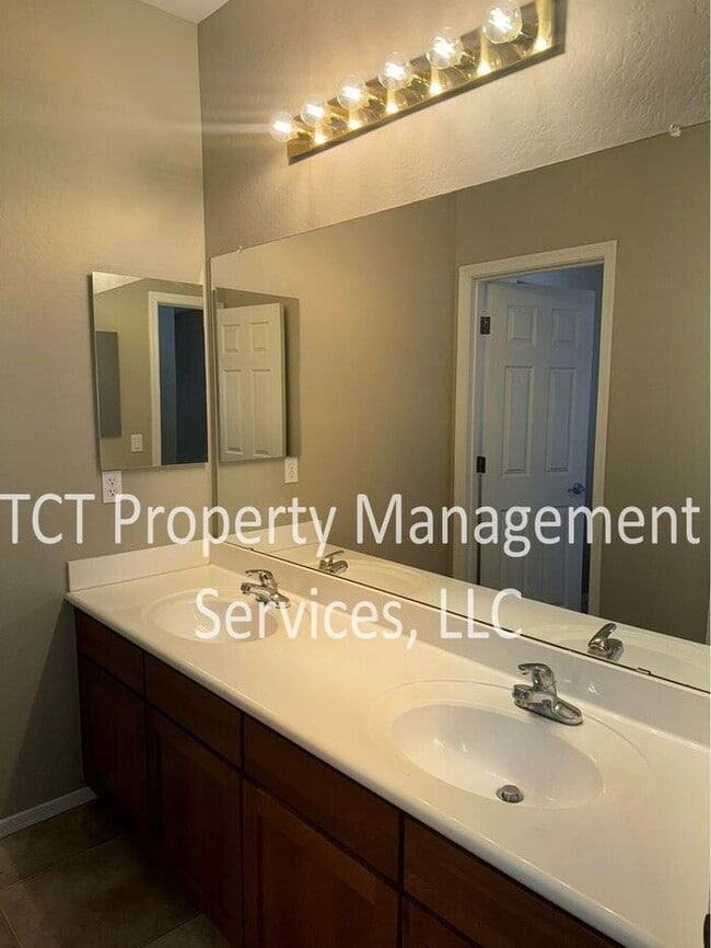 Freshly updated house in East Mesa
