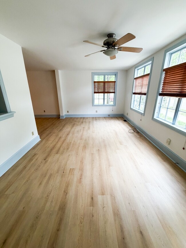 Photo - 208 N Buchanan Blvd