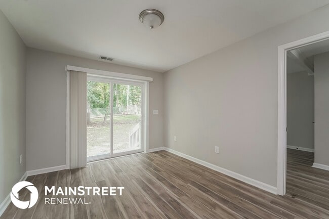 Photo - 2824 Beech Nut Rd