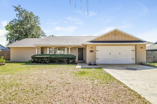 Photo - 5306 Royal Oak Dr House