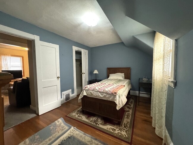 Photo - 30 Thorpe St Unit 2