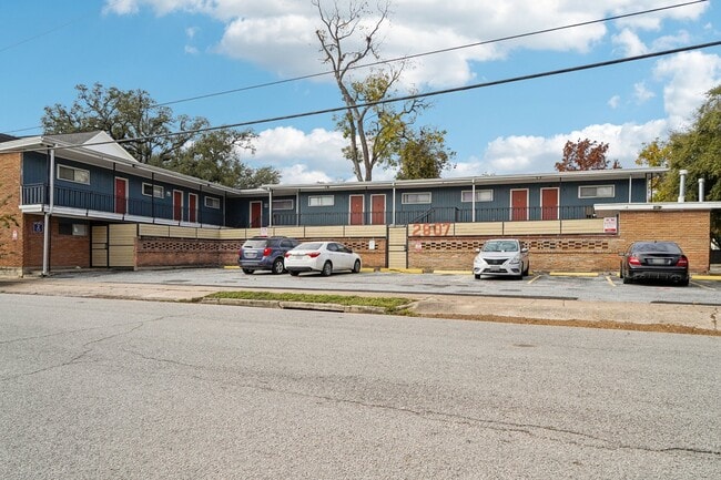 Photo - 2807 Beauchamp St Unit 11