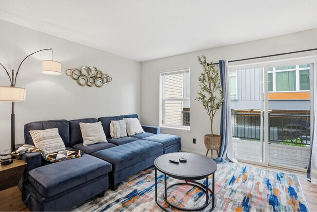 Photo - 10 SE 105th Ave