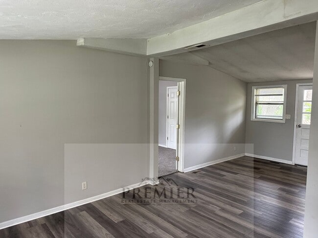 Photo - 505 N Geronimo Dr