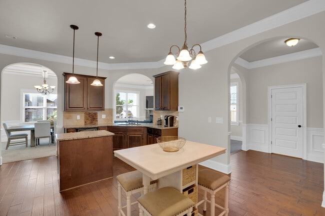 Photo - 12 Hillfoots Ct