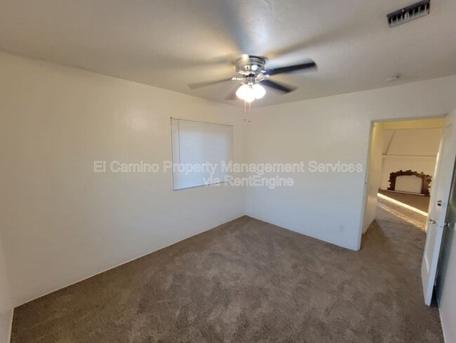 Photo - 5756 Pickering Ave