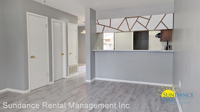 Photo - 2 br, 1.5 bath House - 217 Oak Street SE U...