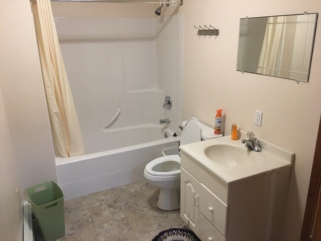 Photo - HAINES AK WILLARD ST APARTMENTS Unit 211