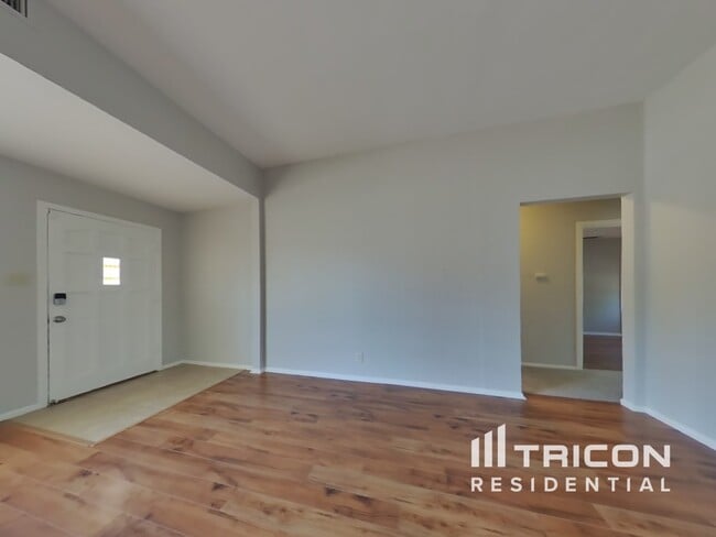 Photo - 107 Johnson Ave