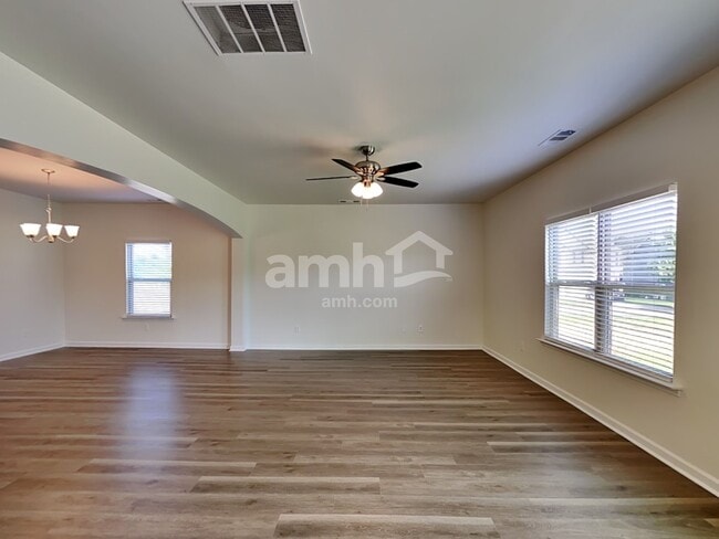 Photo - 392 Bandelier Cir