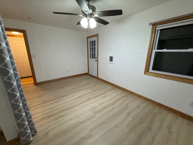 Photo - 3078 S Kinnickinnic Ave Unit Upper