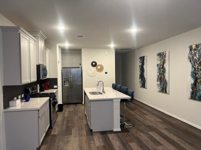 Photo - 27918 Western Crk Ct