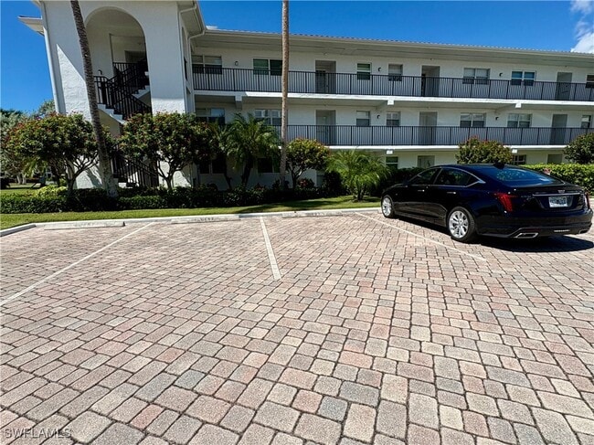 Photo - 49 High Point Cir S Condo Unit 104