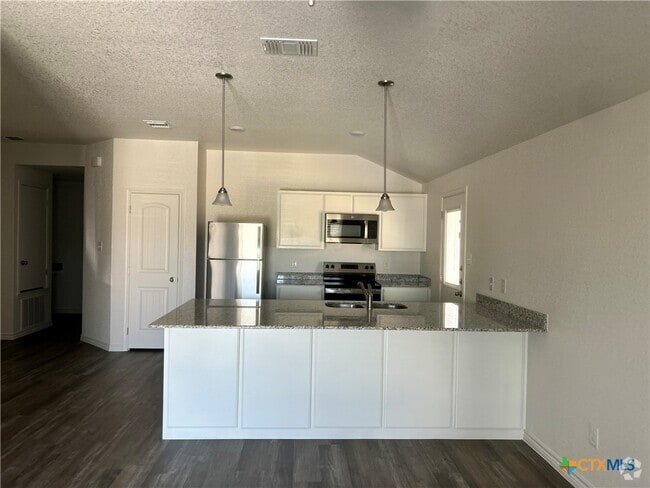 Building Photo - 113 Dolphin Dr Rental