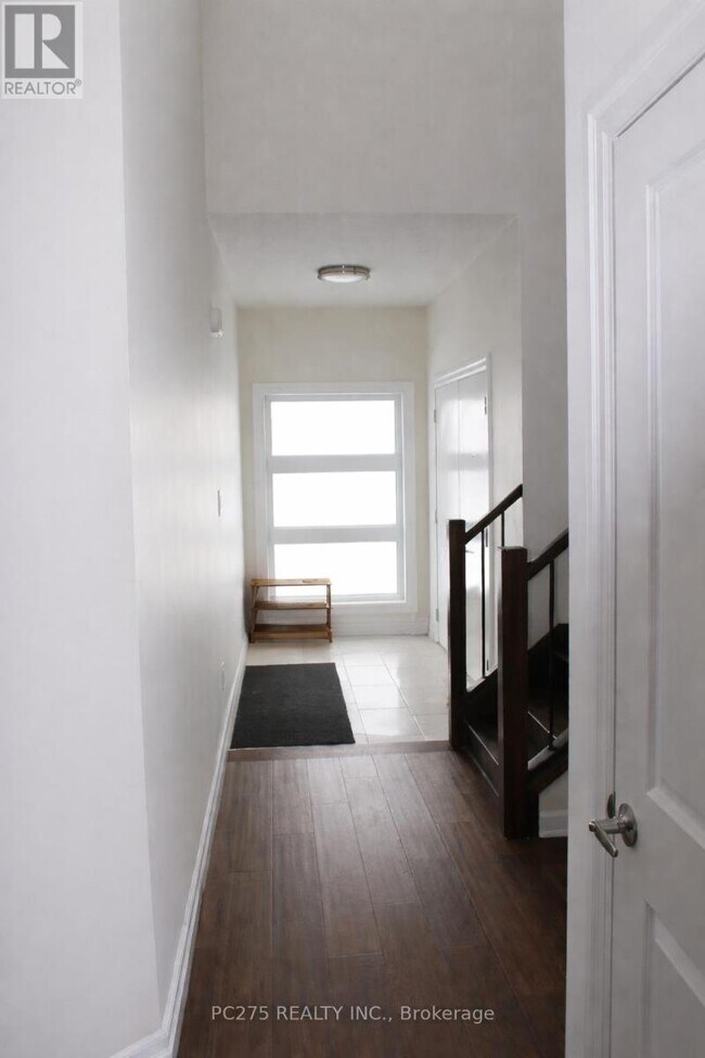 Photo - 2949 Biddulph Street