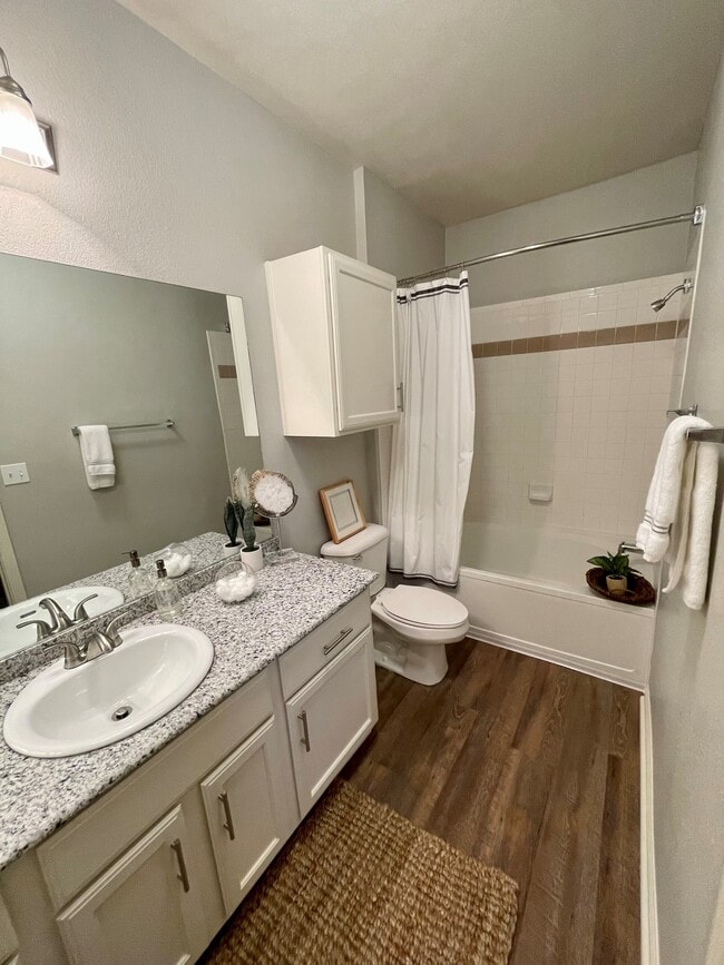 Nelson Pointe Apartment Homes
