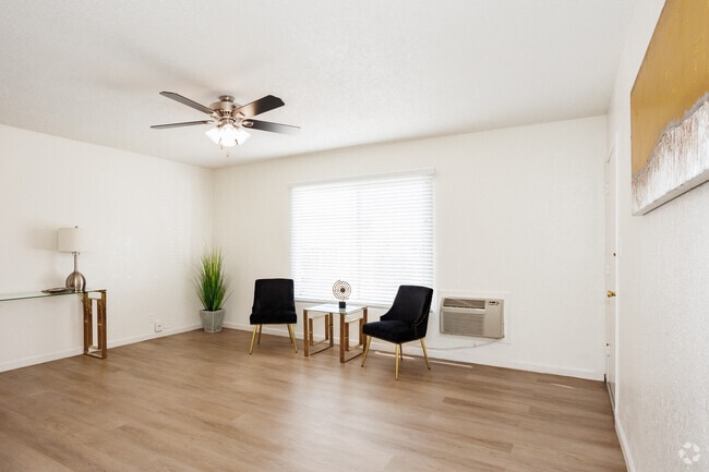 Studio - 400SF - Living Room