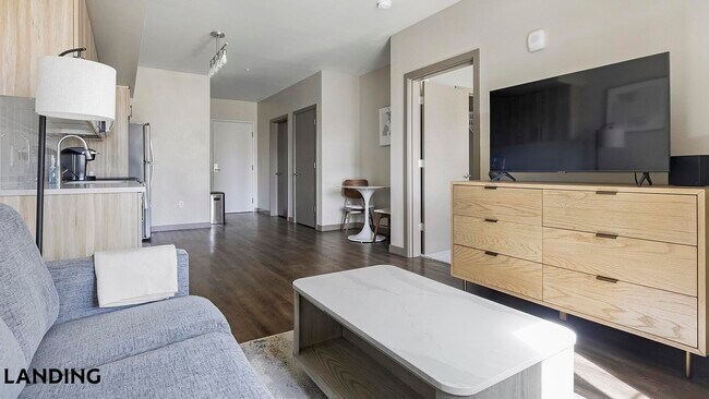 Photo - 1850 NW Front Ave Unidad 322