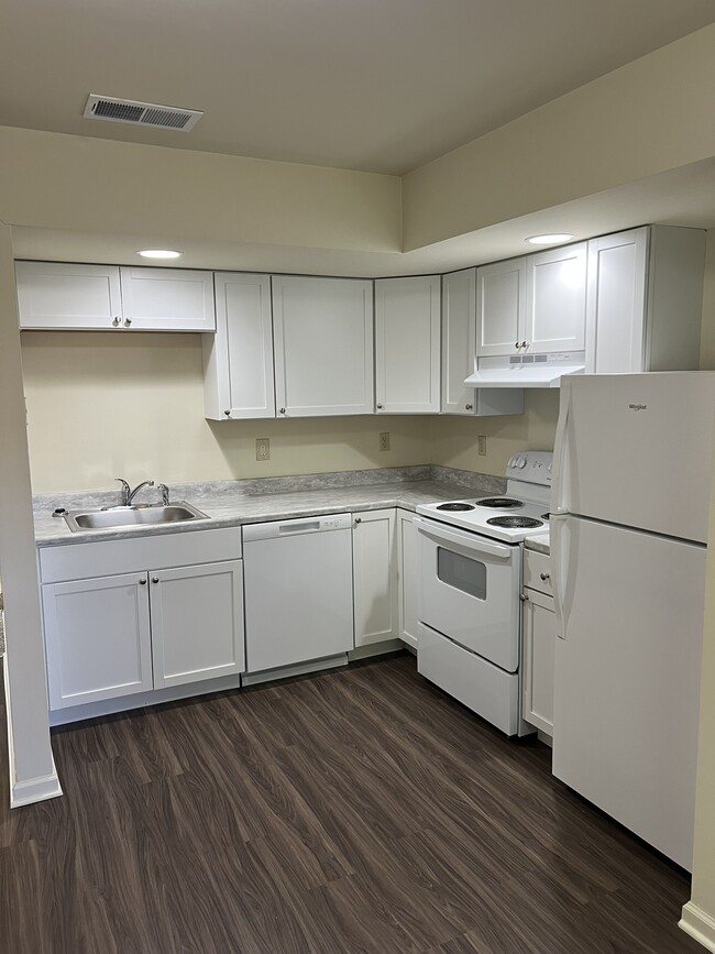 Photo - 1411 Varsity Ln