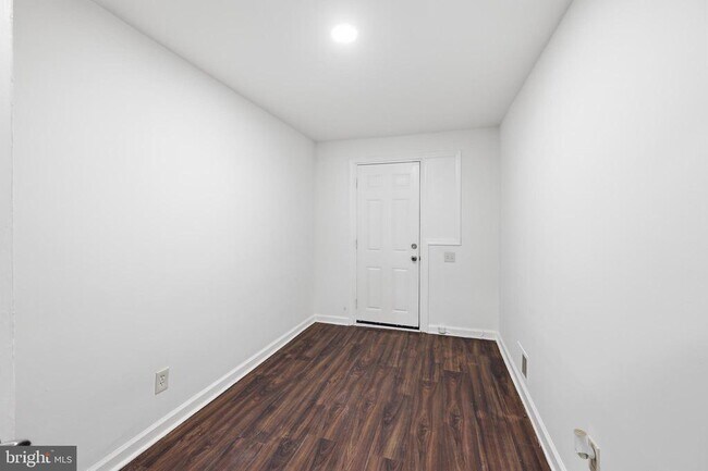 Photo - 3816 W Bay Ave