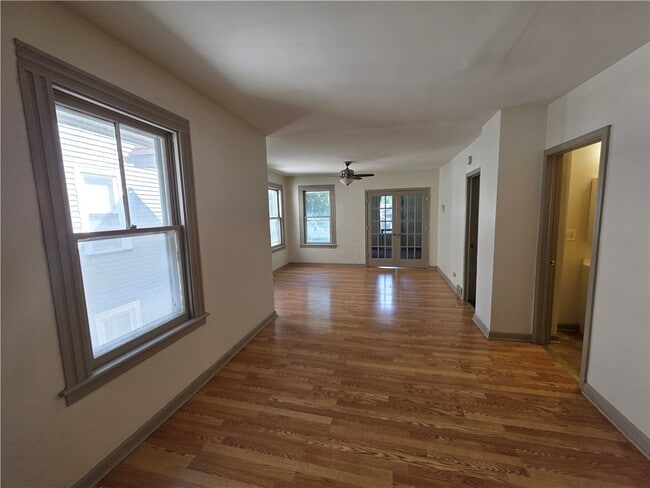 Photo - 30 Hickory St