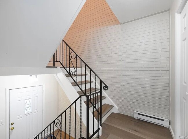 Photo - 24 Russet Rd