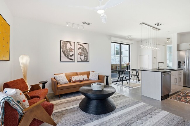 Building Photo - 510 All Saints St