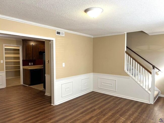 Photo - 108 Windermere Cir