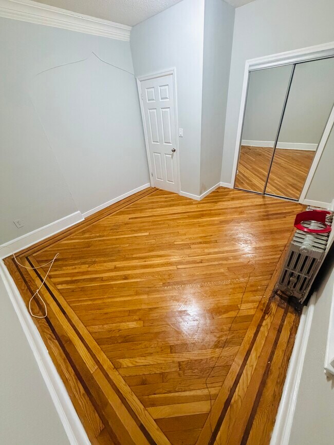 15 Finlay Pl Unit 1L