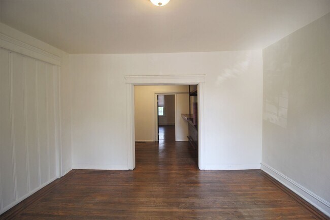 Photo - 3212 N Calvert St Unidad #2