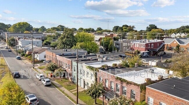 Photo - 1828 Parkwood Ave Unidad A