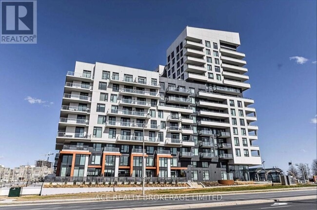 Photo - 8 Rouge Valley Dr W