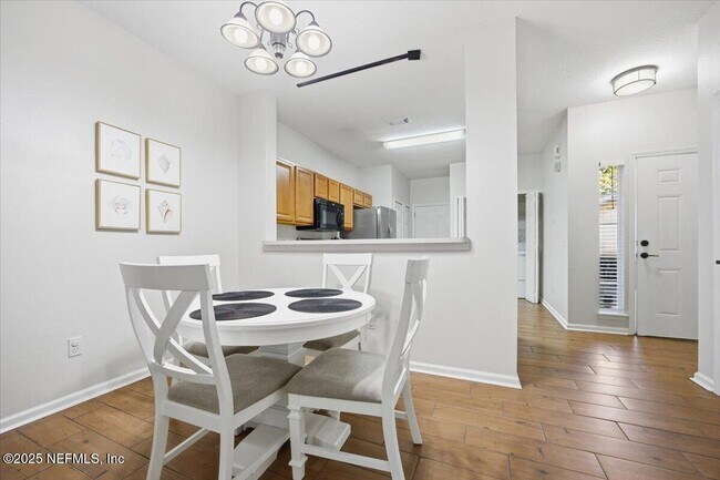 Photo - 446 Scrub Jay Dr