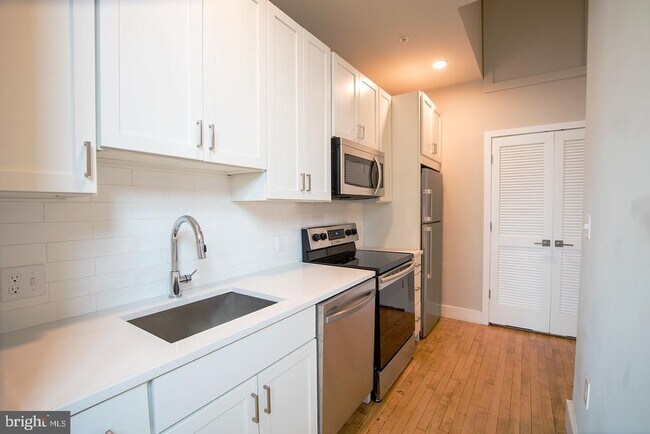 Photo - 1300 S 19th St Unit 301