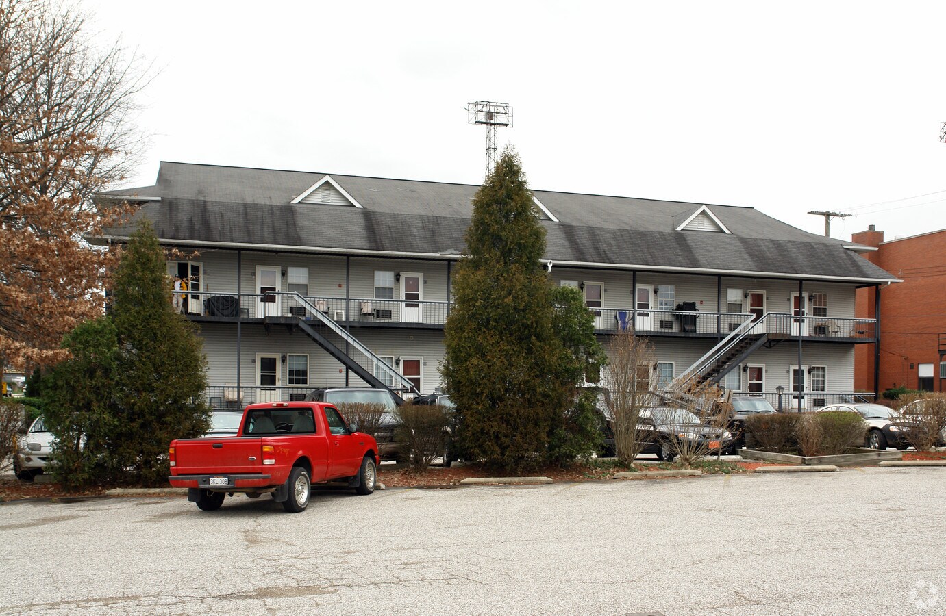 Oaks Village Apartments - Oaks Village Apartments