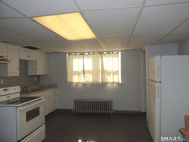 Photo - 127 Hosley Ave Unidad Apt. A