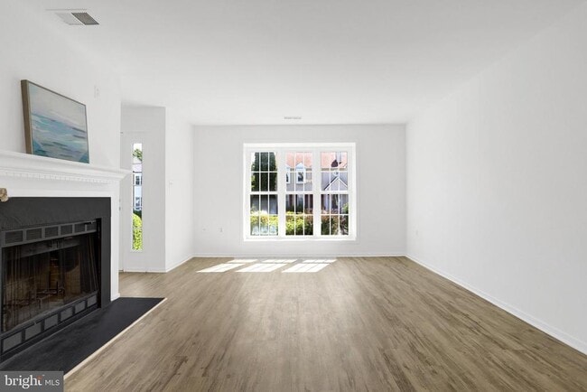 Photo - 7825 Harrowgate Cir Unit B