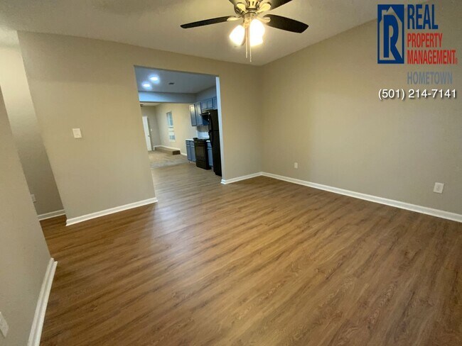 Photo - 131 S 2nd St