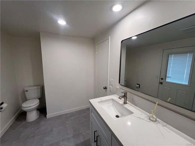 Photo - 16091 Gold Cir