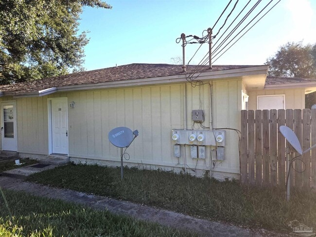Building Photo - 130 E 9 Mile Rd Rental