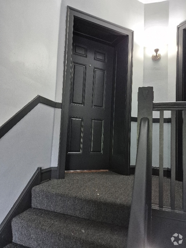 Building Photo - 8051 S Wolcott Ave Rental