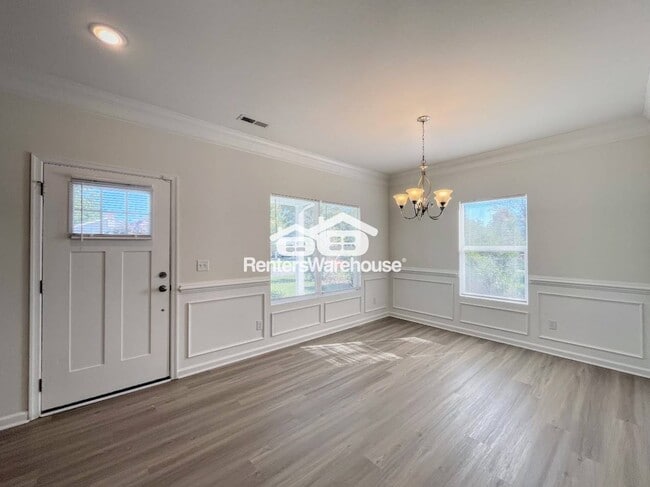 Photo - 553 McFarland Rd
