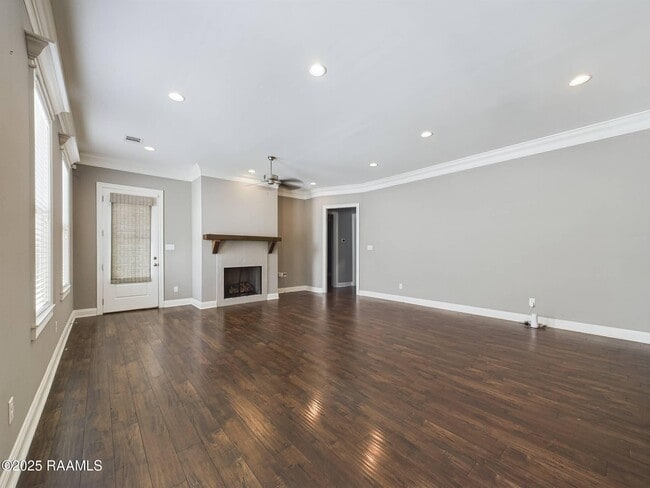 Photo - 117 Harvey Cay Ln