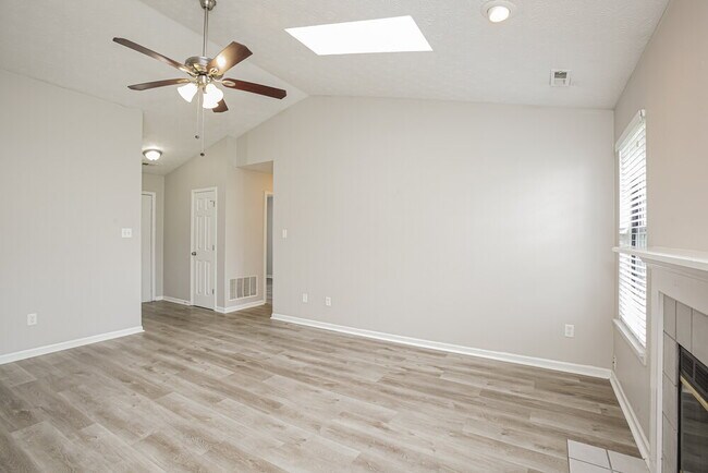5040 Harpers Ln