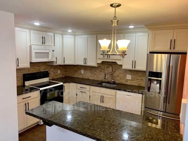 Building Photo - 2751 Pennsylvania Ave Unit B-107