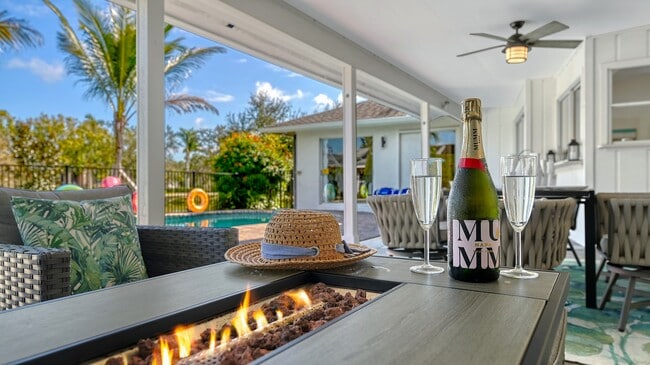 Photo - 927 80th St NW