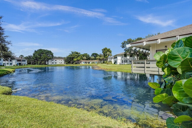 Photo - 2906 SW 21st Terrace Unit 31b2