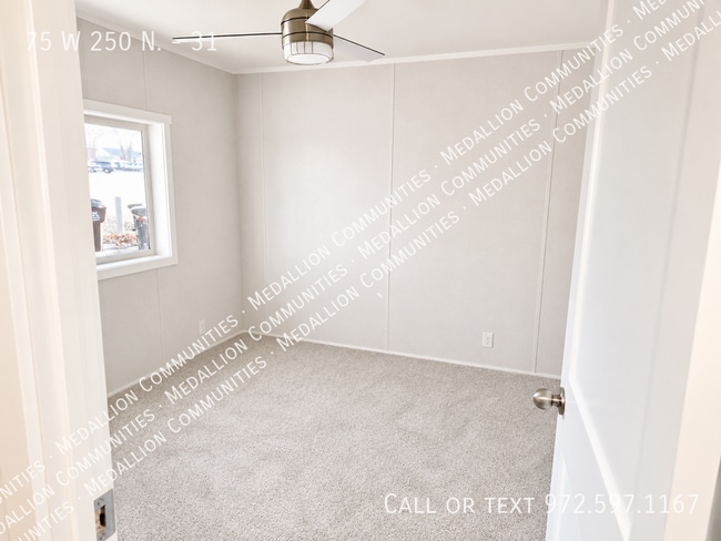 Photo - 75 W 250 N
